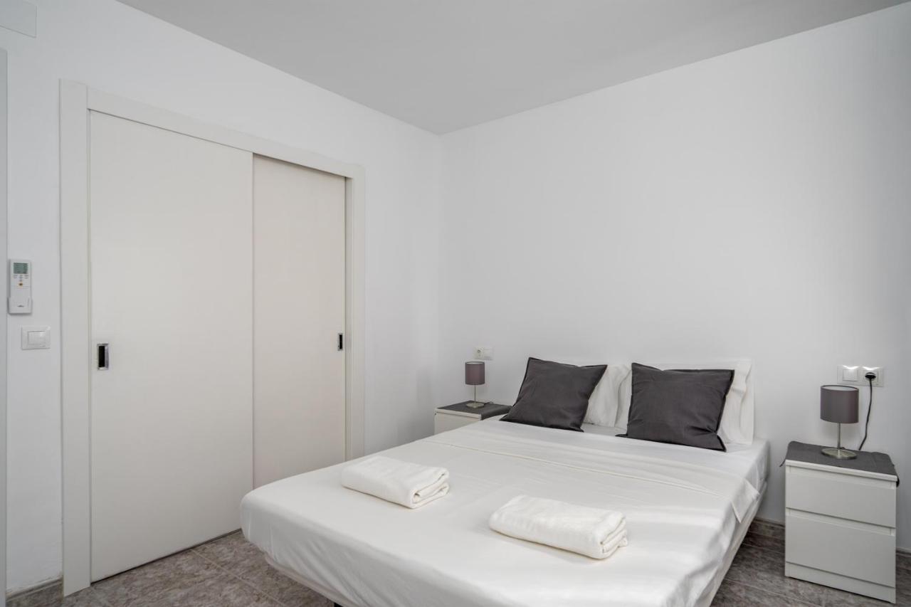 Central Flat With Pool In Fuengirola By Costarentals - Ref 171 Exteriör bild